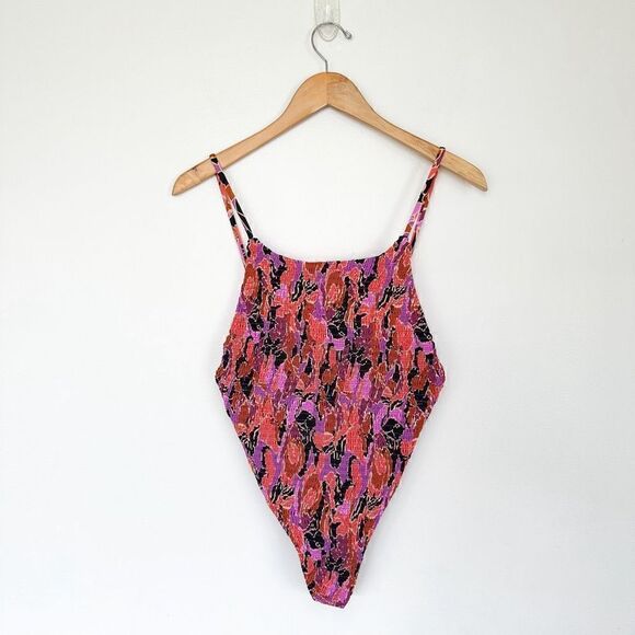 Victoria’s Secret Women’s Shirred All Over Smocked Low Back Multi Colored One Pi - Picture 2 of 10